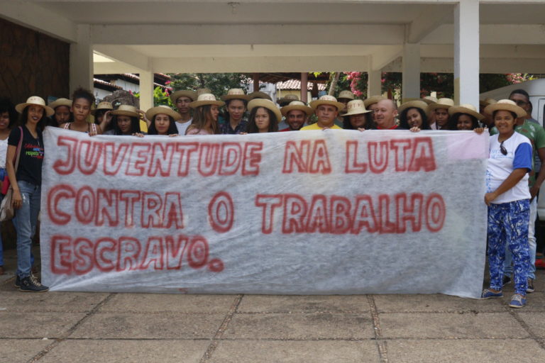 MTE_6_Manifestação de rua a favor dos direitos dos trabalhadores e trabalhadoras e contra reformas indevidas do governo._11 (5)